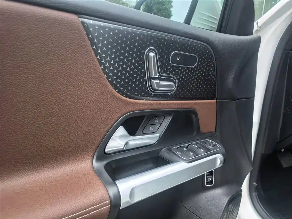 Mercedes-Benz EQB 2025 EQB 260 фото 16