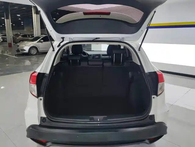 Honda Vezel 2020 1.5L CVT Pioneer — фото 4