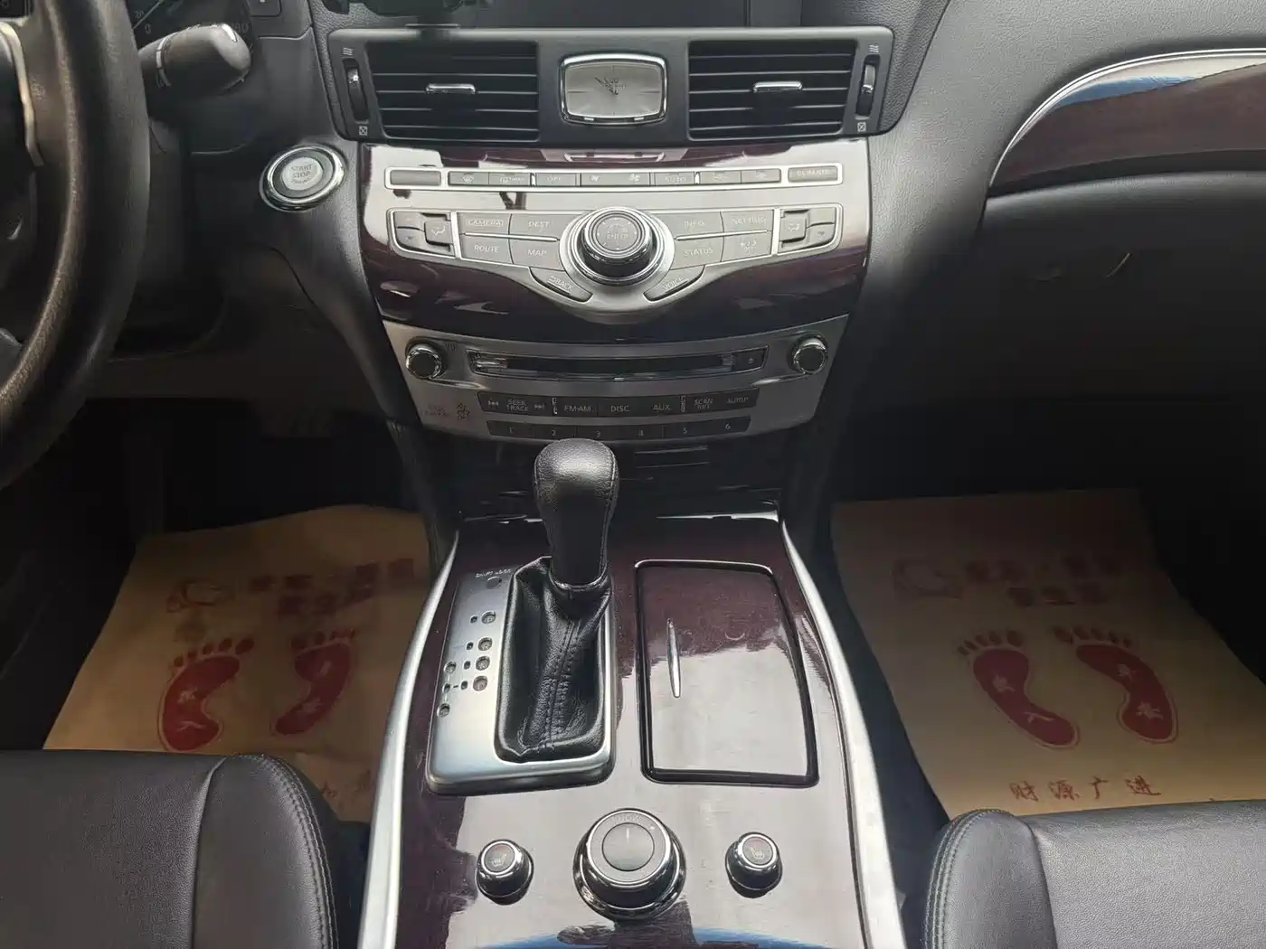 Infiniti Q70 2019 Q70L 2.0T Elite Edition PLUS фото 10