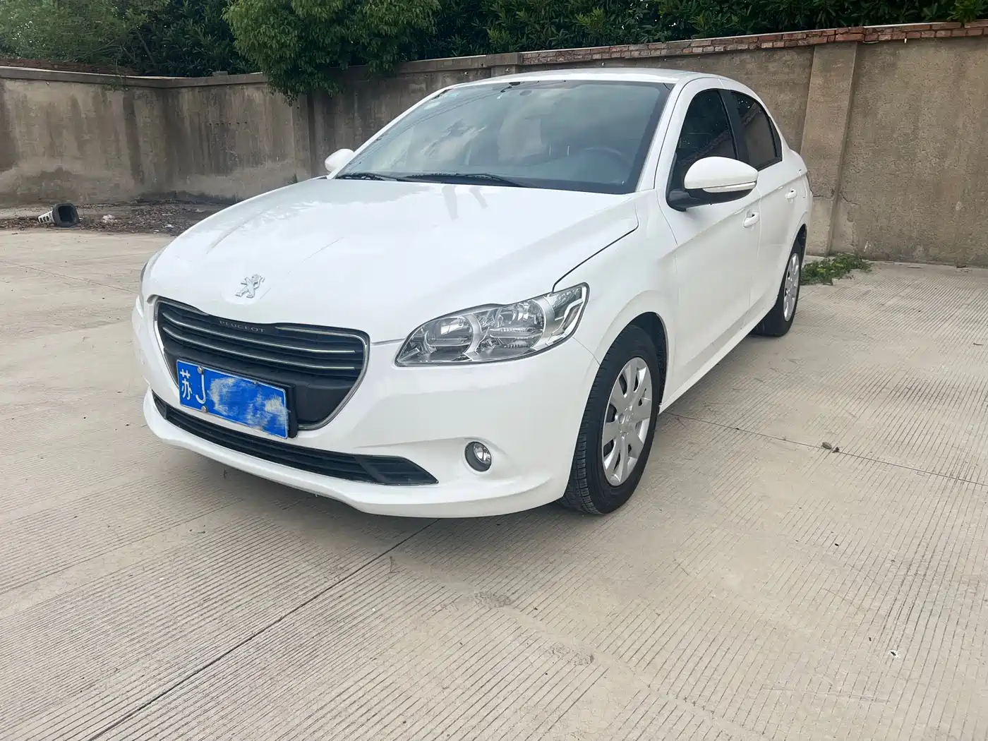Peugeot 301 2016 1.6L Auto Comfort Edition фото 3