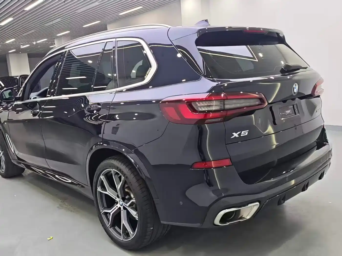 BMW X5 2022 2022 Model xDrive 40Li M Sport Package