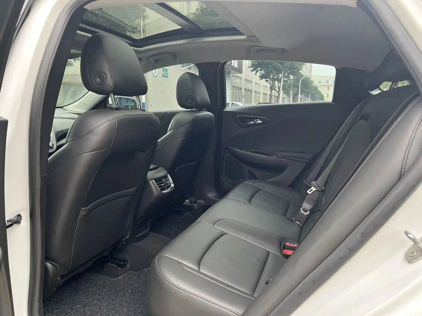 Фото 6 - Chevrolet Malibu XL