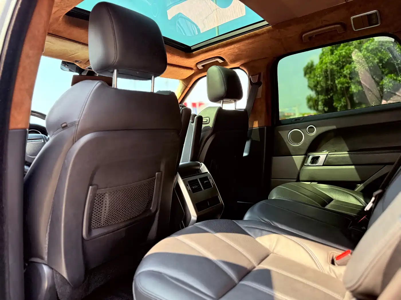 Land Rover Range Rover Sport 2016 Model 3.0 SC V6 SE фото 10