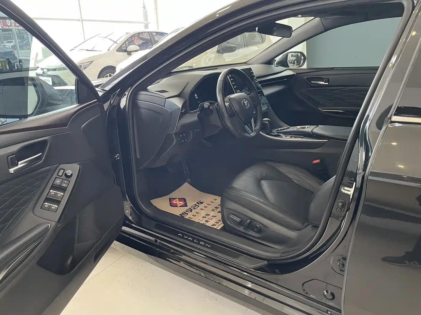 Toyota Avalon 2019 2.5L Touring Premium (China V) фото 7