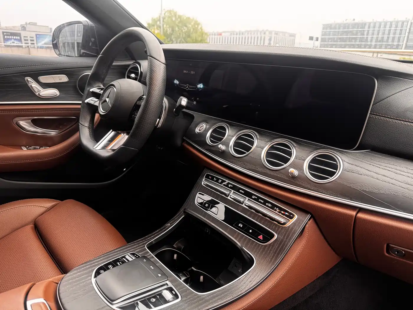 Mercedes-Benz E-Class 2021 Facelift E 260 L фото 11