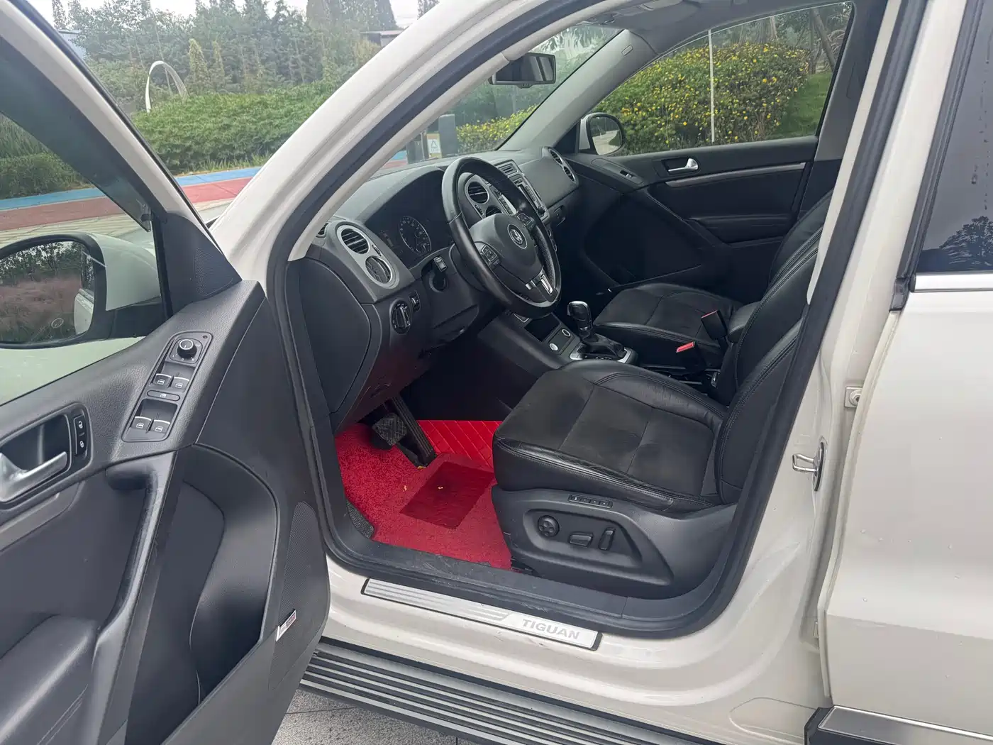 Volkswagen Tiguan 2013 2.0TSI Automatic AWD Flagship Edition фото 9