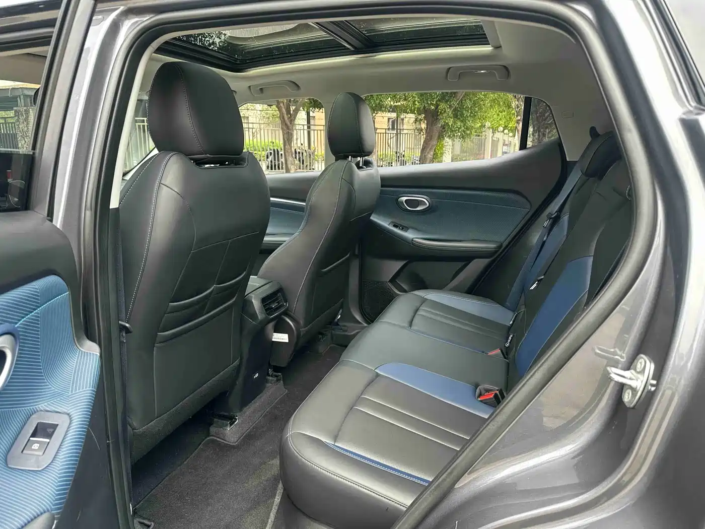 GAC Trumpchi Trumpchi GS3 2023 Shadow Speed 270T Power Enjoyment Edition фото 9