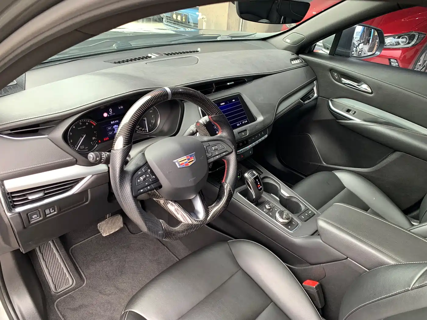 Cadillac XT4 2018 28T FWD Leading Edition фото 8