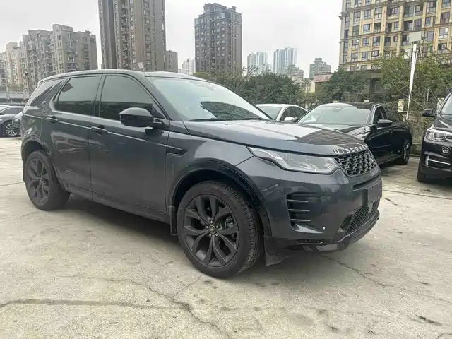 LAND ROVER DISCOVER SPORTS 2025