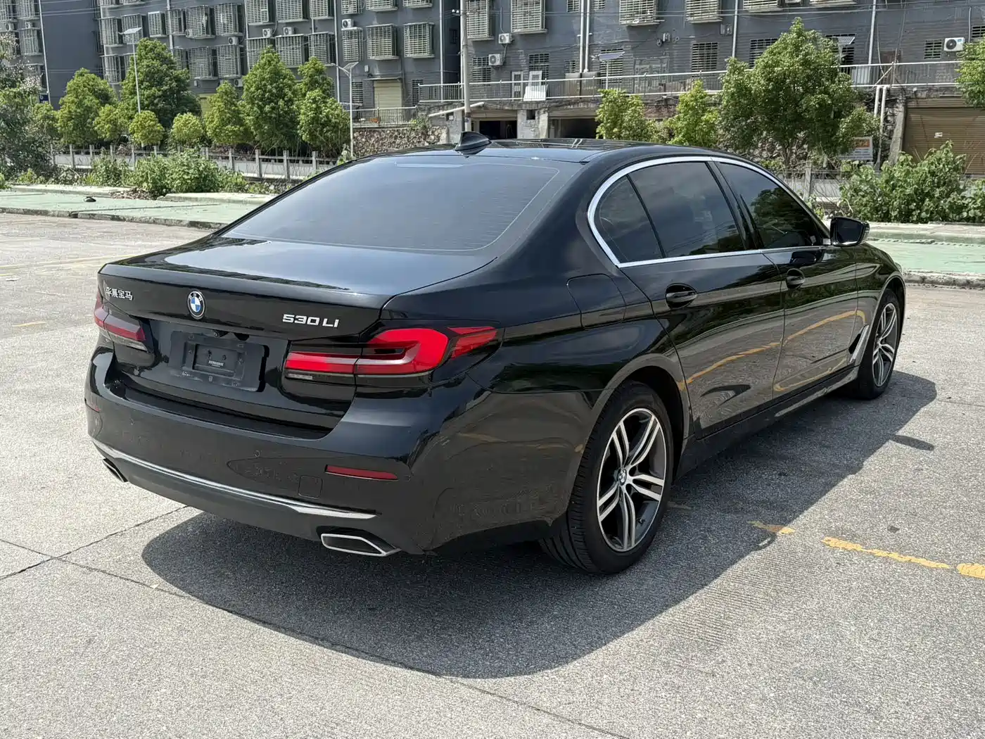 BMW 5 Series 2022 530Li Leading Luxury Package фото 9