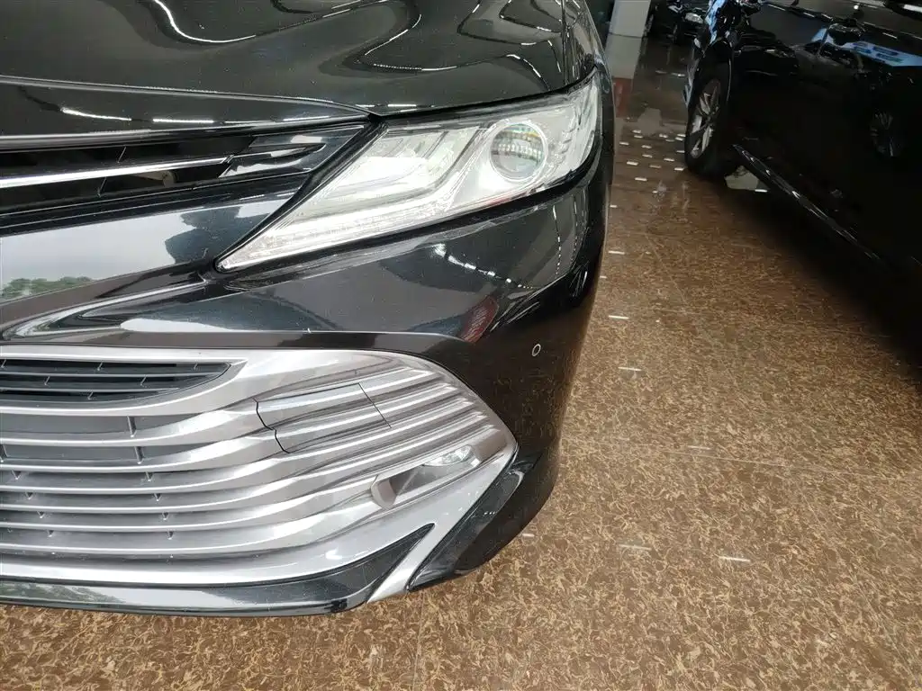 Toyota Camry 2019 2.5G Luxury Edition China VI фото 18