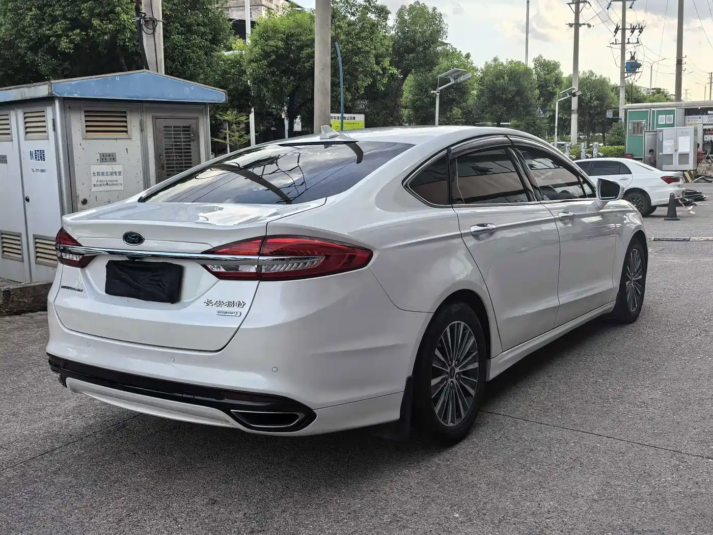 Фото 4 - Ford Mondeo