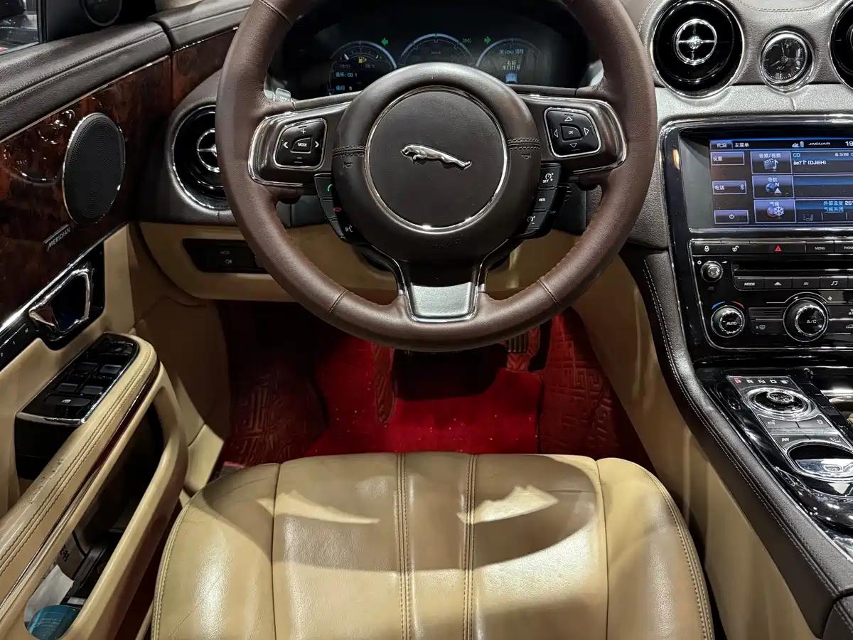 Jaguar XJ 2013 2014 XJL 3.0 SC 2WD Panoramic Business Edition