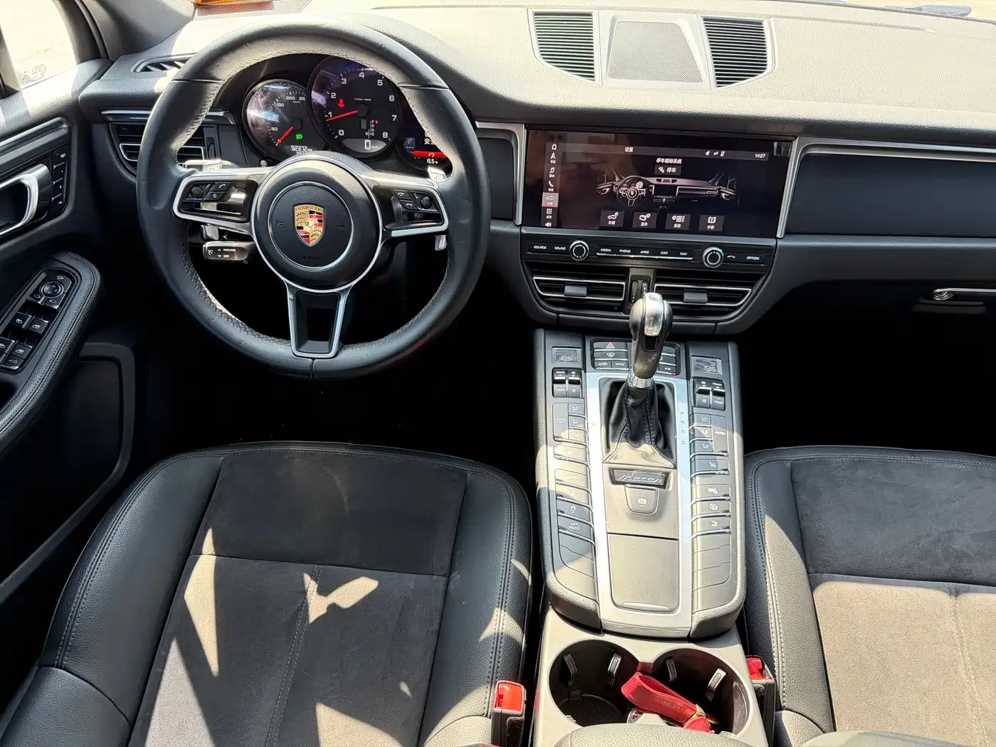 Porsche Macan 2018 Macan 2.0T фото 17