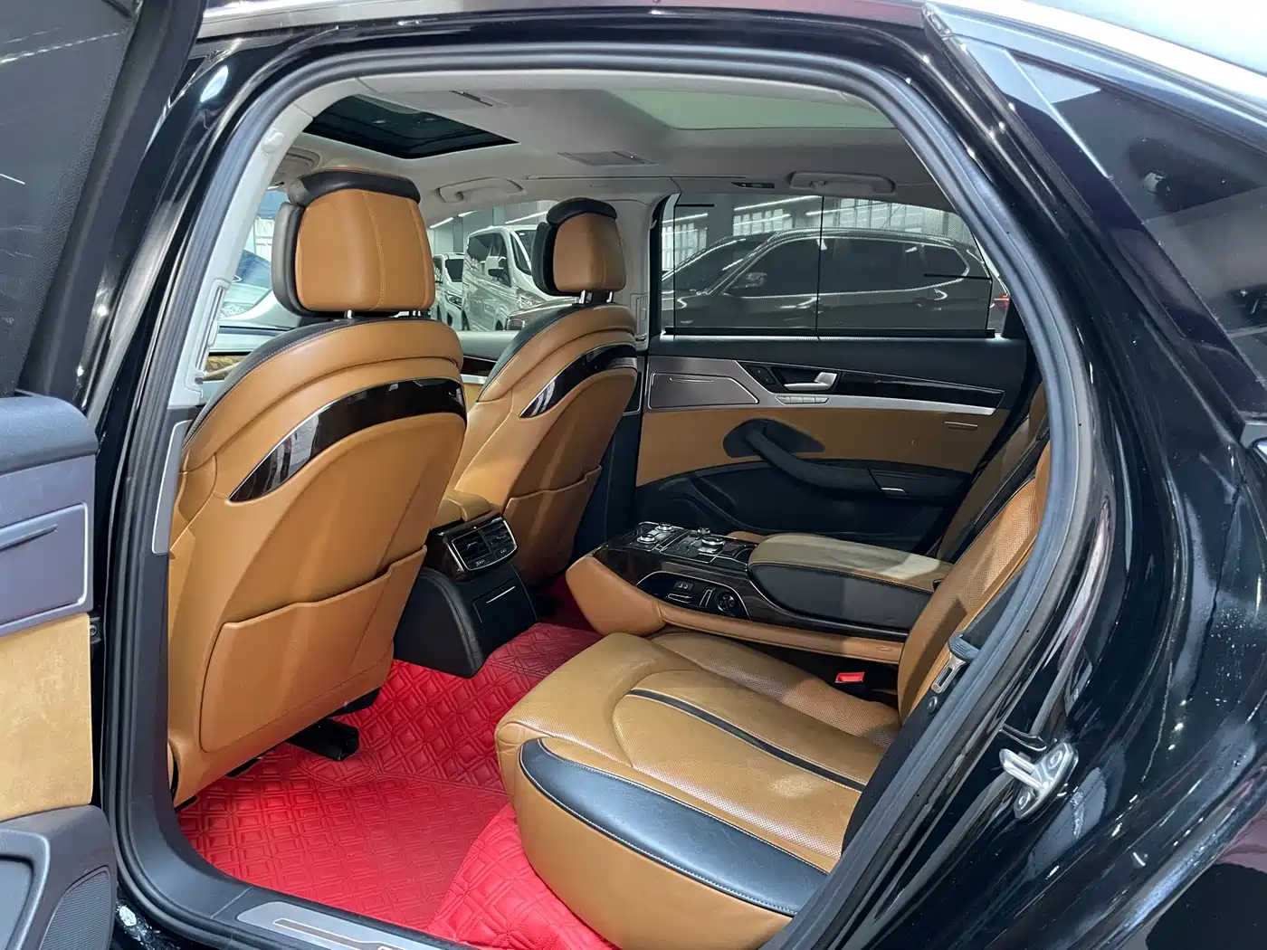 Audi A8 2017 A8L 45 TFSI quattro Leading Elite Collector's Edition фото 7