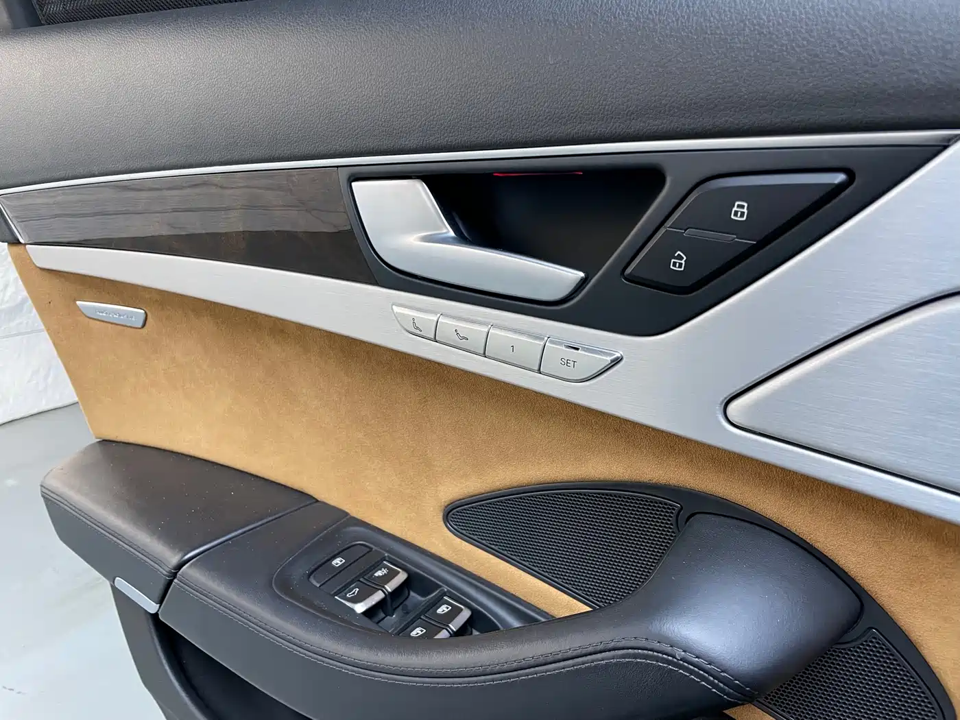 Audi A8 2017 A8L 45 TFSI quattro Leading Elite Collector's Edition фото 9