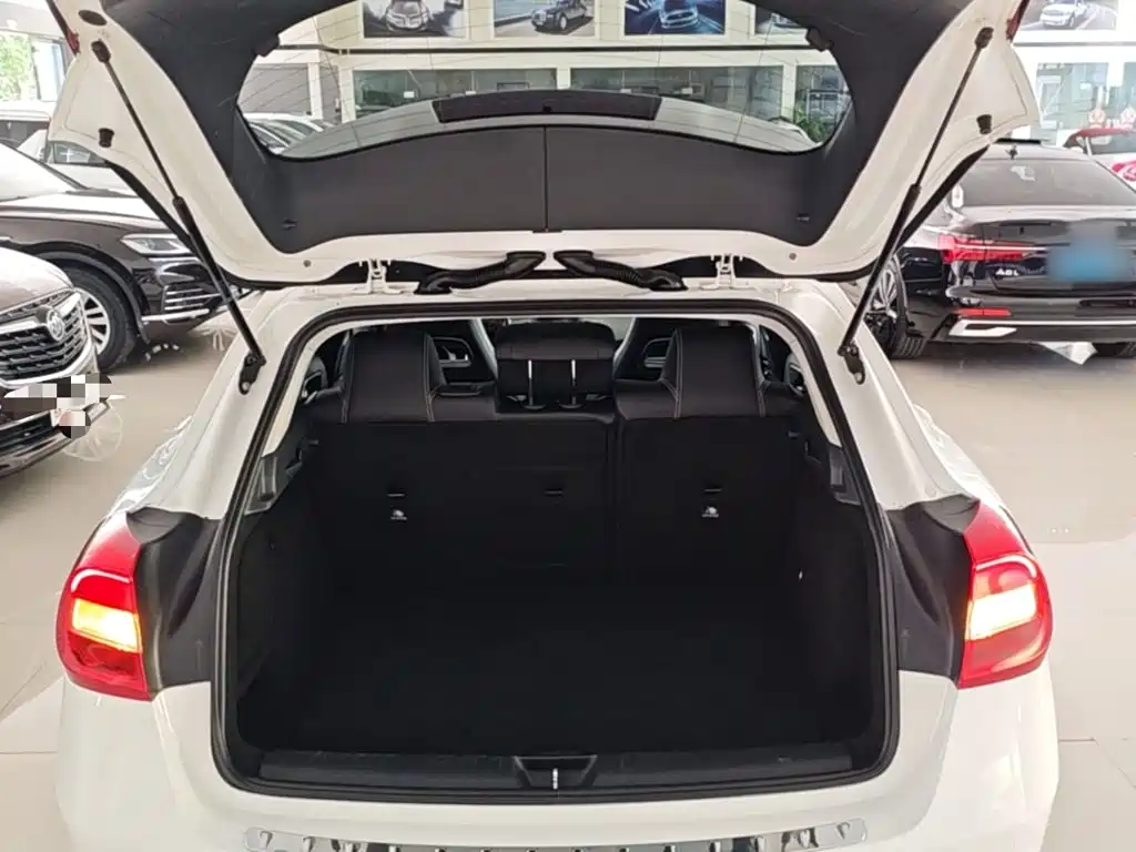 Mercedes-Benz GLA 2015 2015 GLA 200 Dynamic