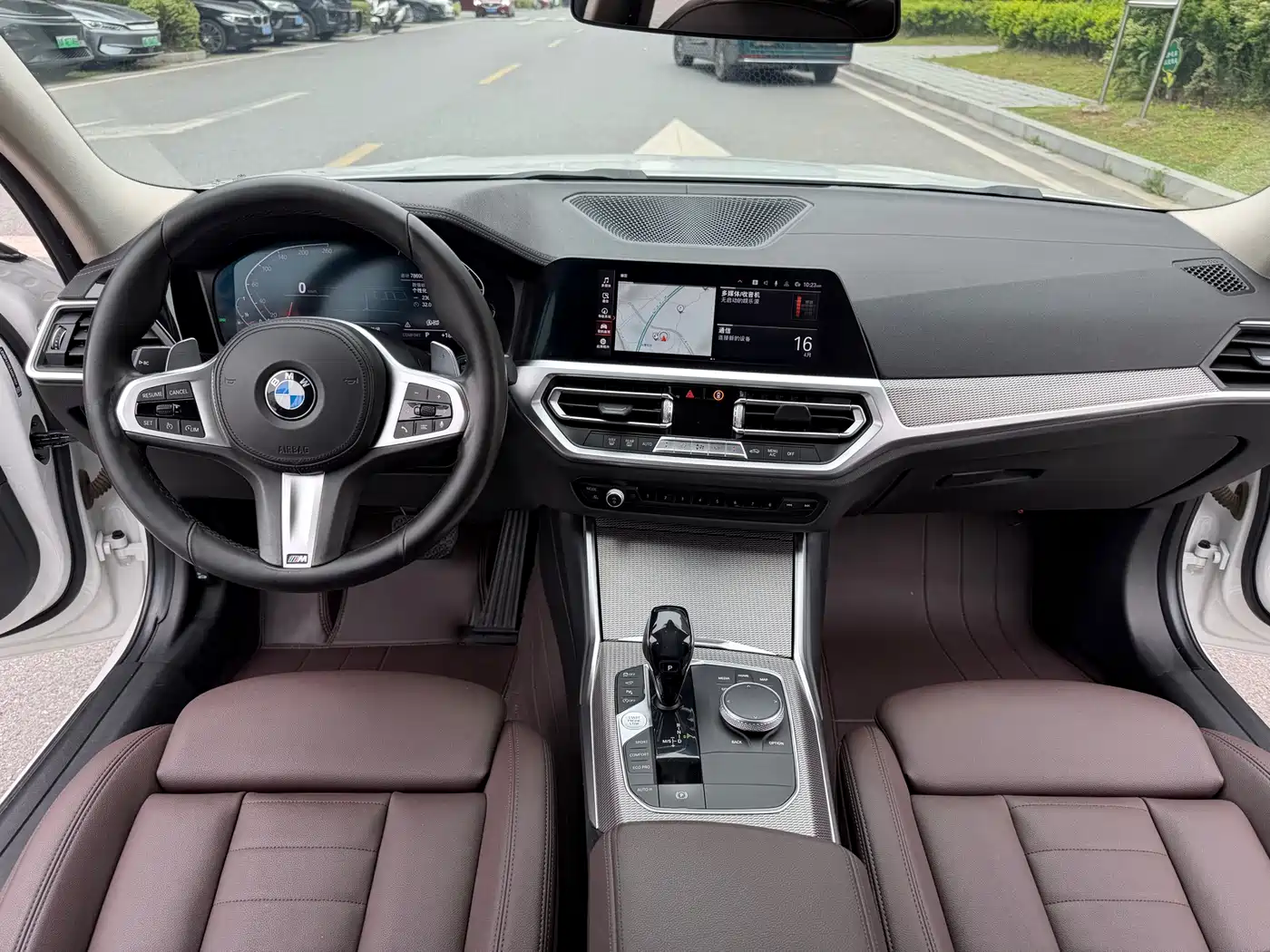 BMW 3 Series 2020 325Li M Sport Black Night Package фото 15