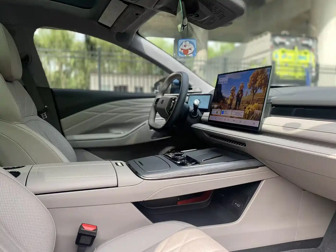 Geely Galaxy Galaxy Xingyao 8 2025 130km EM-P Starship Edition фото 18
