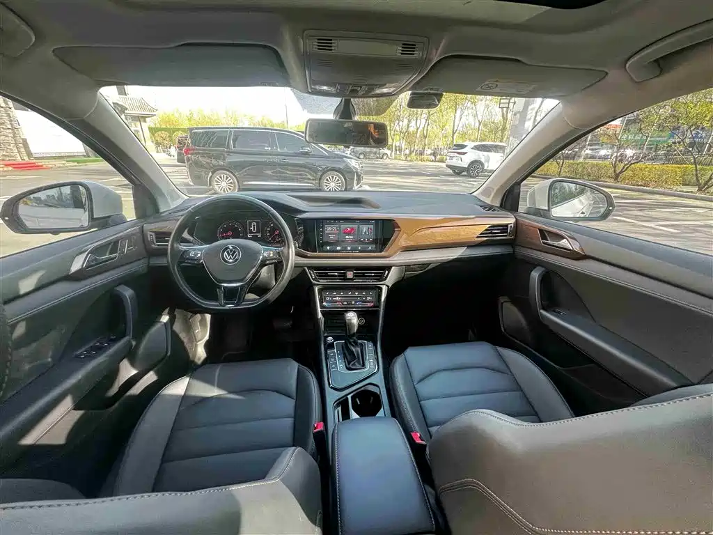 Volkswagen Tharu 2021 280TSI 2WD Luxury Plus фото 14