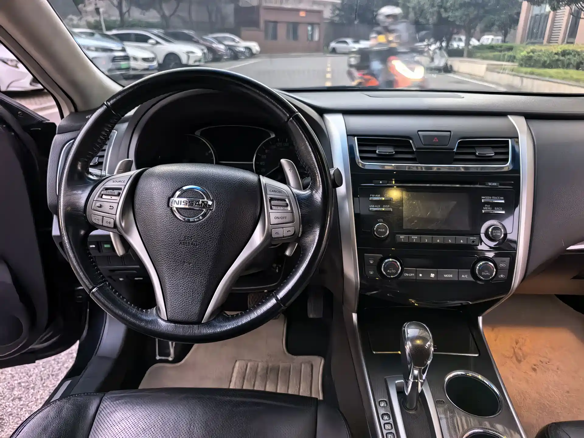 Фото 9 - Nissan Teana