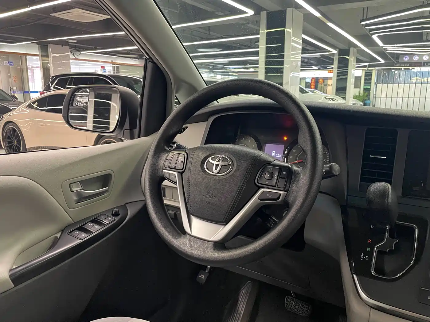 Toyota Sienna 2016 2015 3.5L 2WD LE