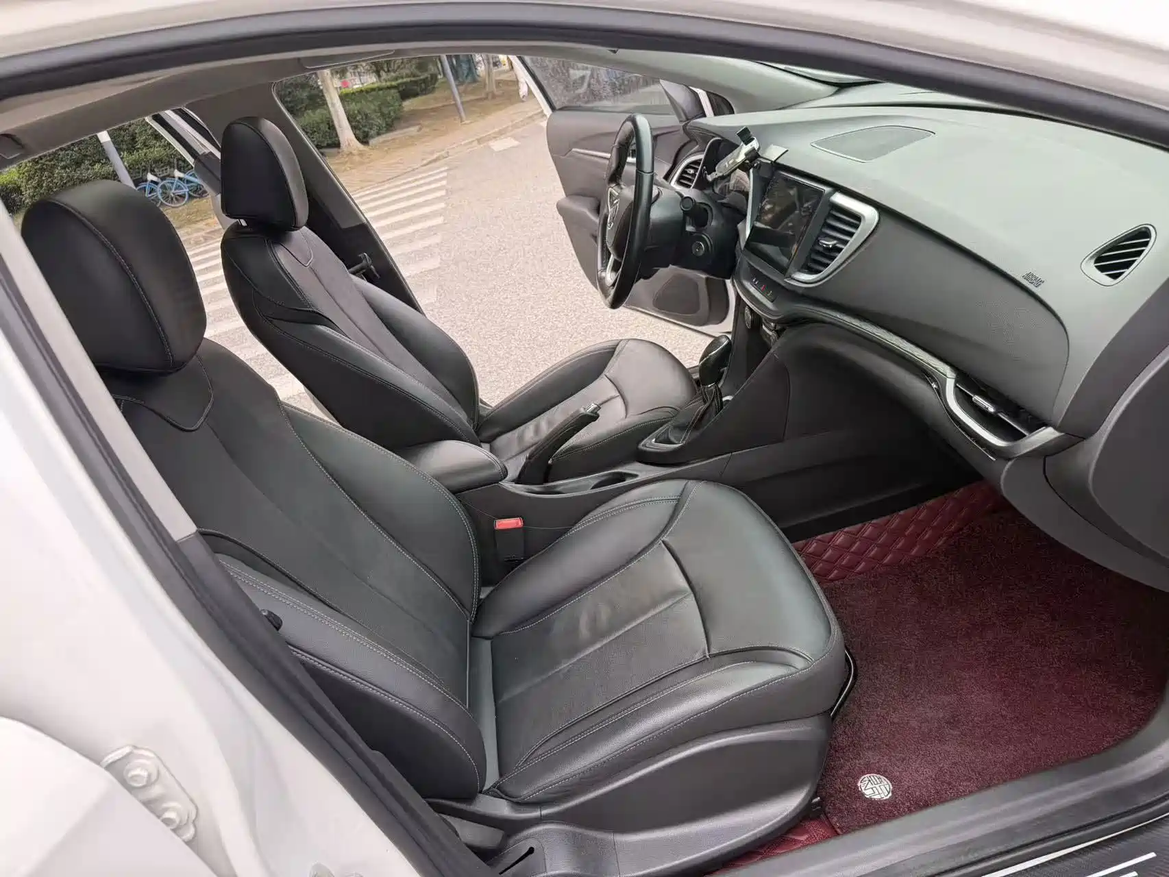 Фото 15 - Buick Excelle