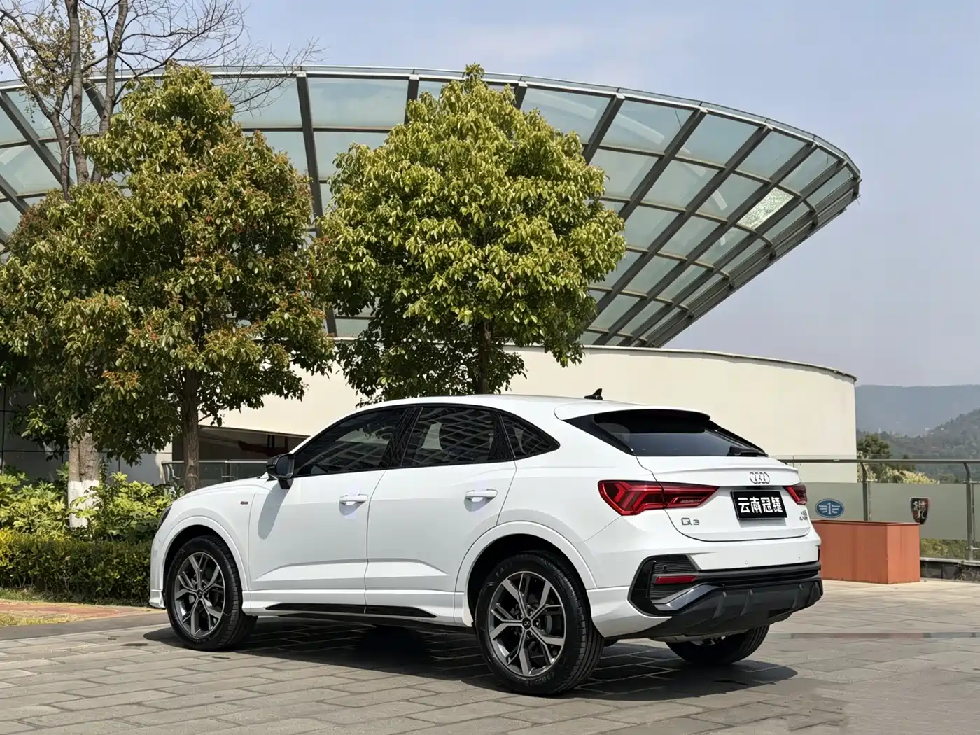 Audi Q3 Sportback 2022 40 TFSI Fashion фото 5
