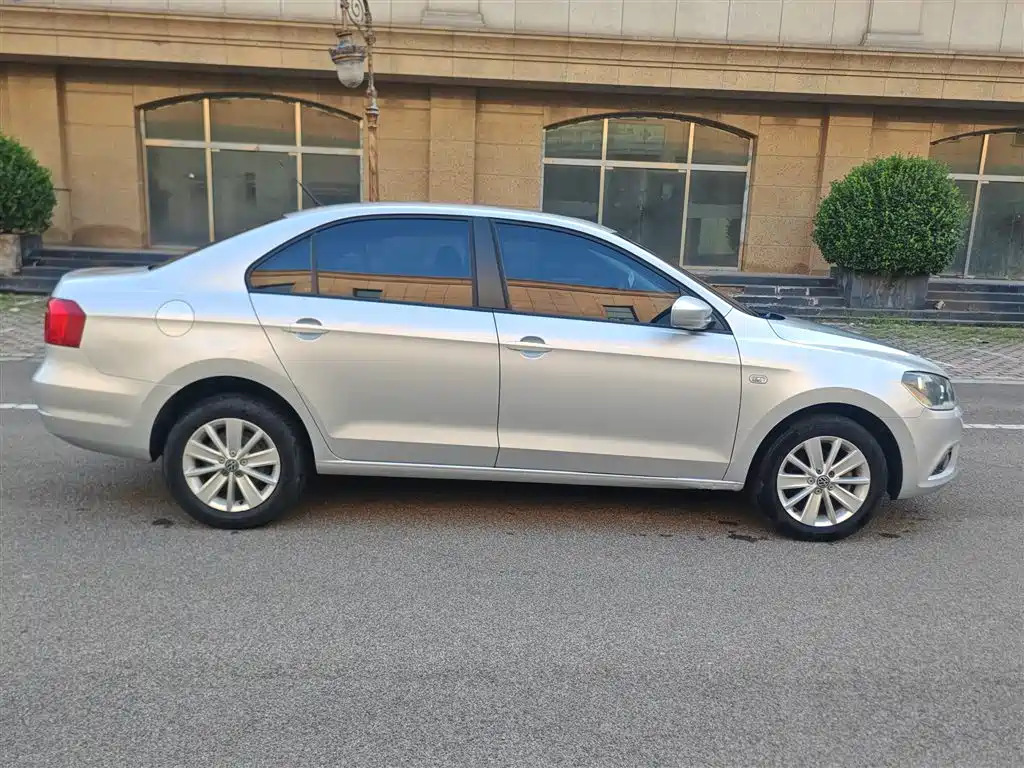 Фото 5 - Volkswagen Jetta