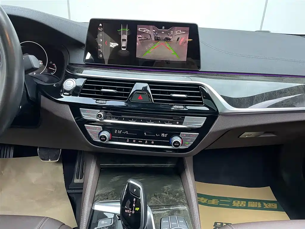 BMW 5 Series 2019 Facelift 525Li M Sport Package фото 26