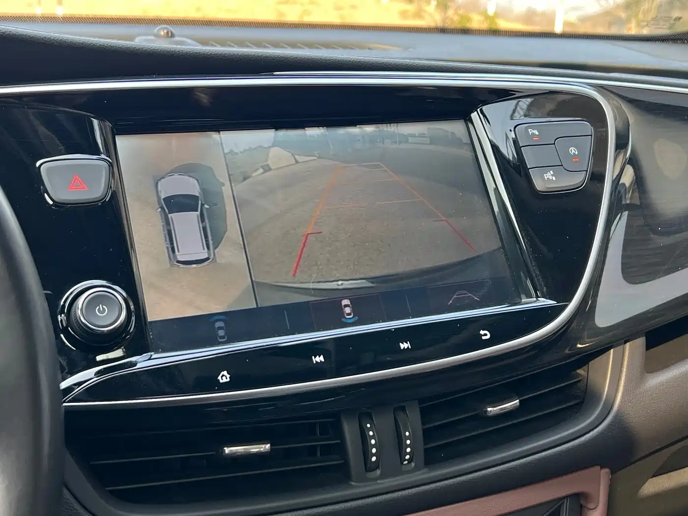 Buick Envision Plus 2020 20T FWD Luxury фото 9