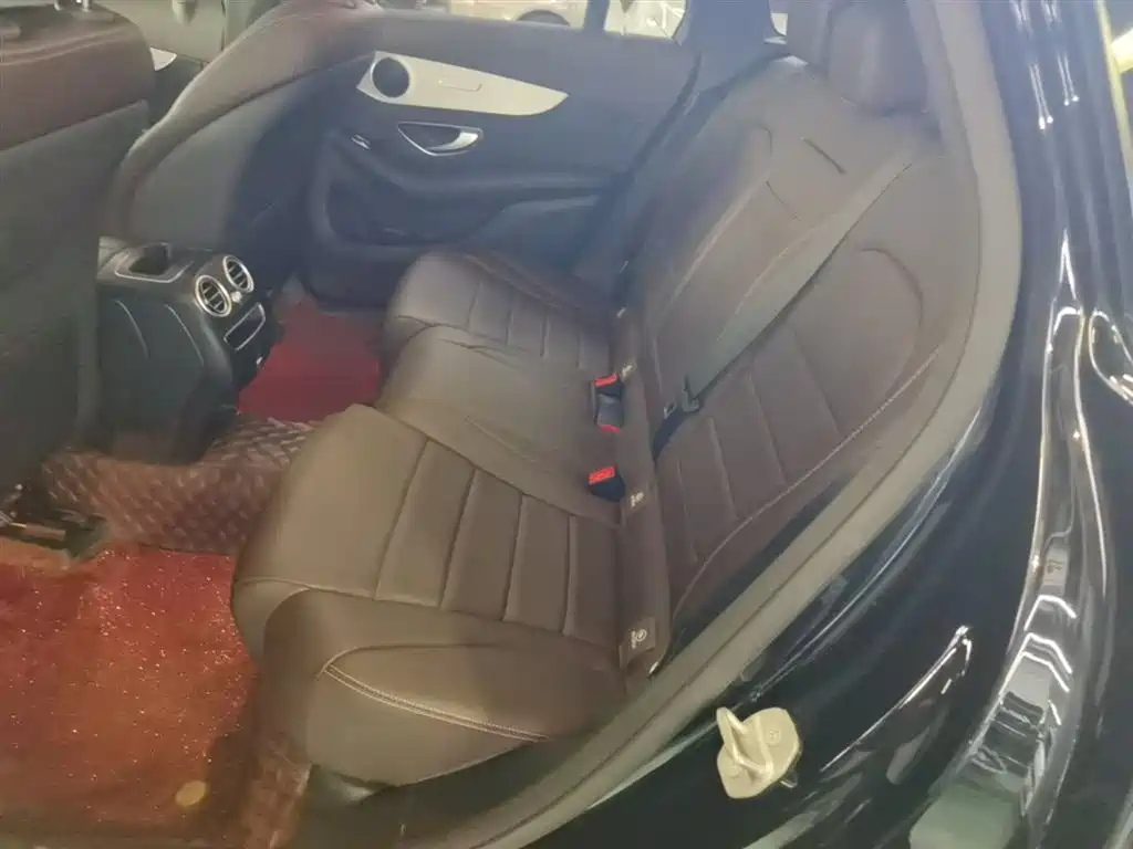 MERCEDES-BENZ GLC