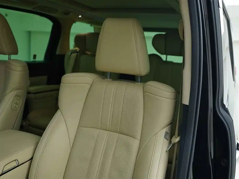 Toyota Alphard 2021 Hybrid 2.5L Premium фото 13