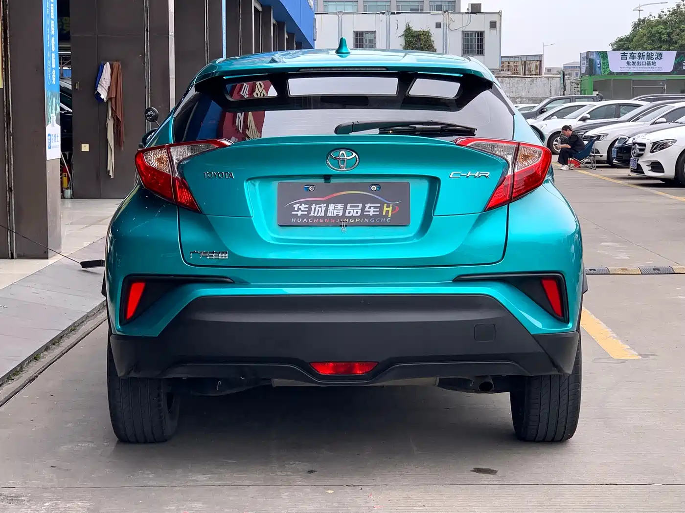 Toyota C-HR 2020 Model 2.0L Leading фото 5