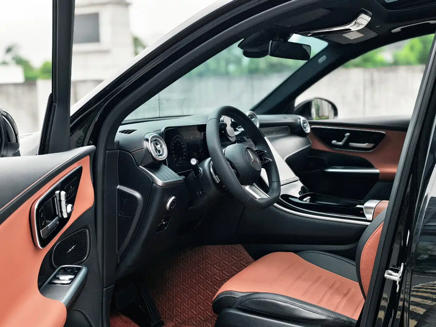 Mercedes-Benz GLC 2023 Facelift GLC 300 L 4MATIC Sport 7-Seater фото 10