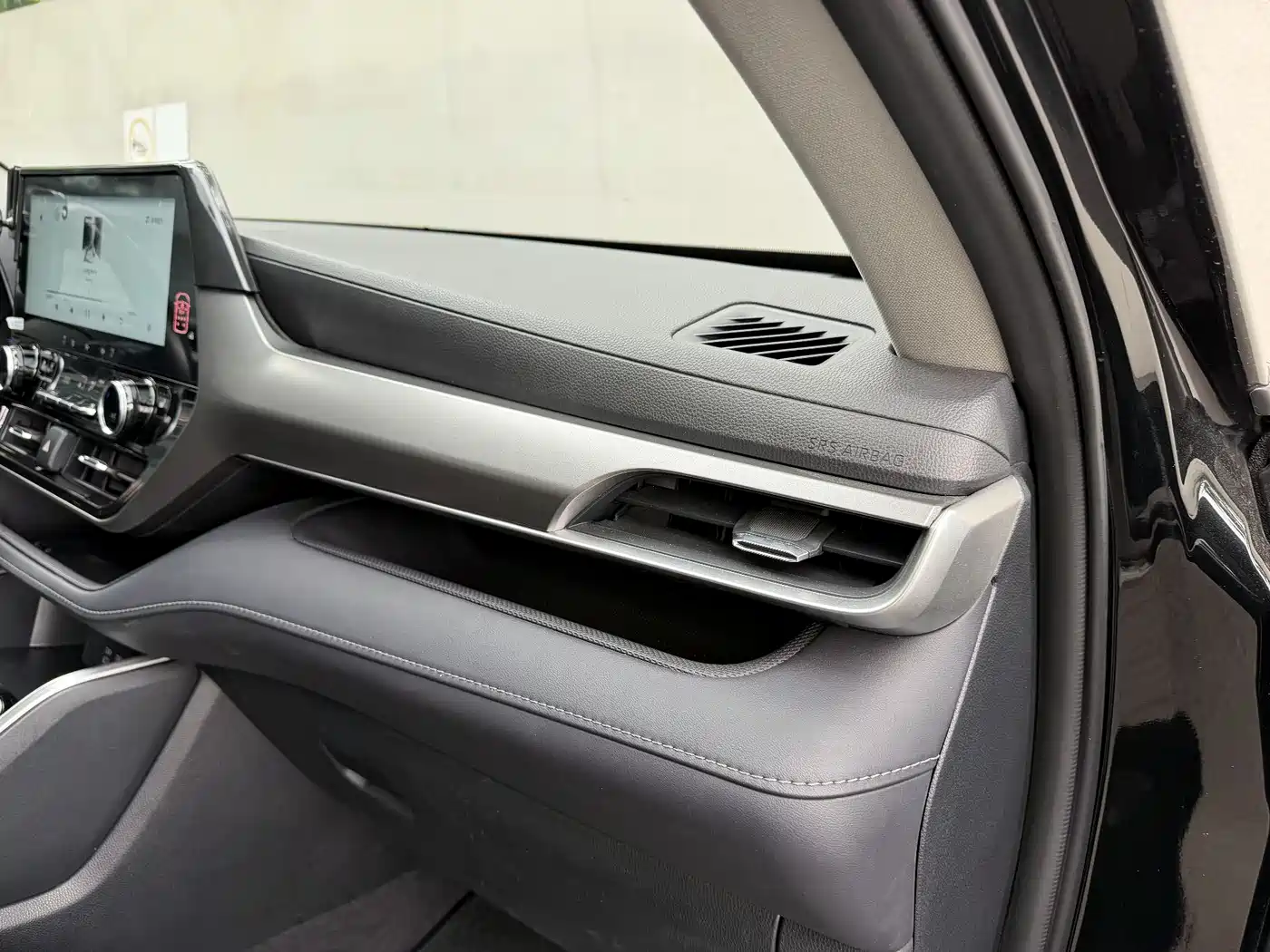 Toyota Highlander 2024 2.5L Smart Hybrid 4WD Luxury 7-seater фото 29