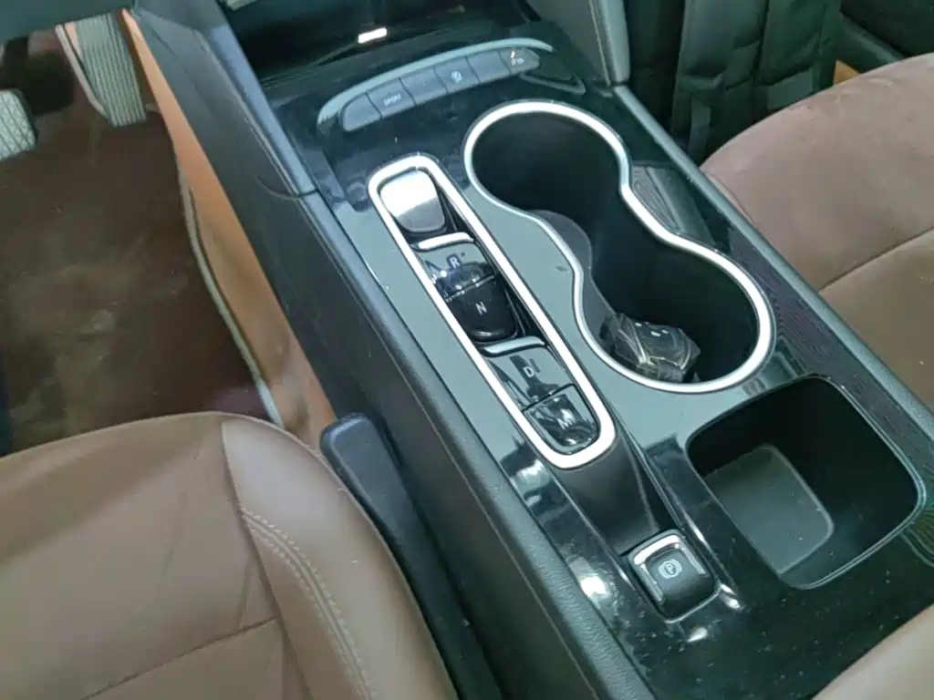 Photo 14 - Buick Regal