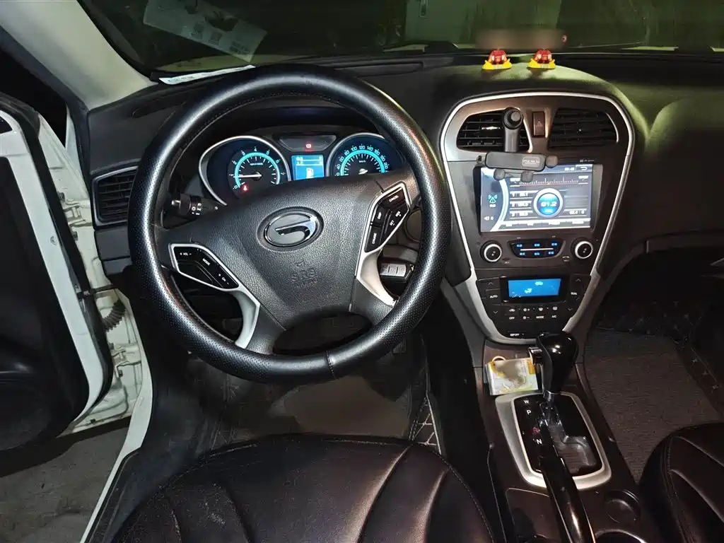 GAC Trumpchi Trumpchi GS5 2014 2.0L Automatic 2WD Premium Edition фото 3