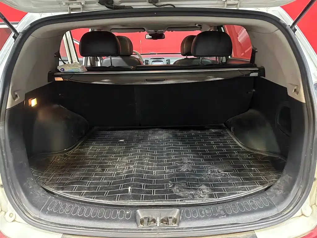 Kia Sportage 2014 2.0L Automatic 2WD GLS фото 15
