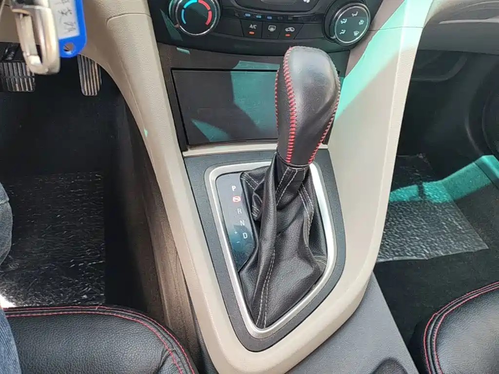 Buick Excelle 2015 15N Automatic Progressive фото 14