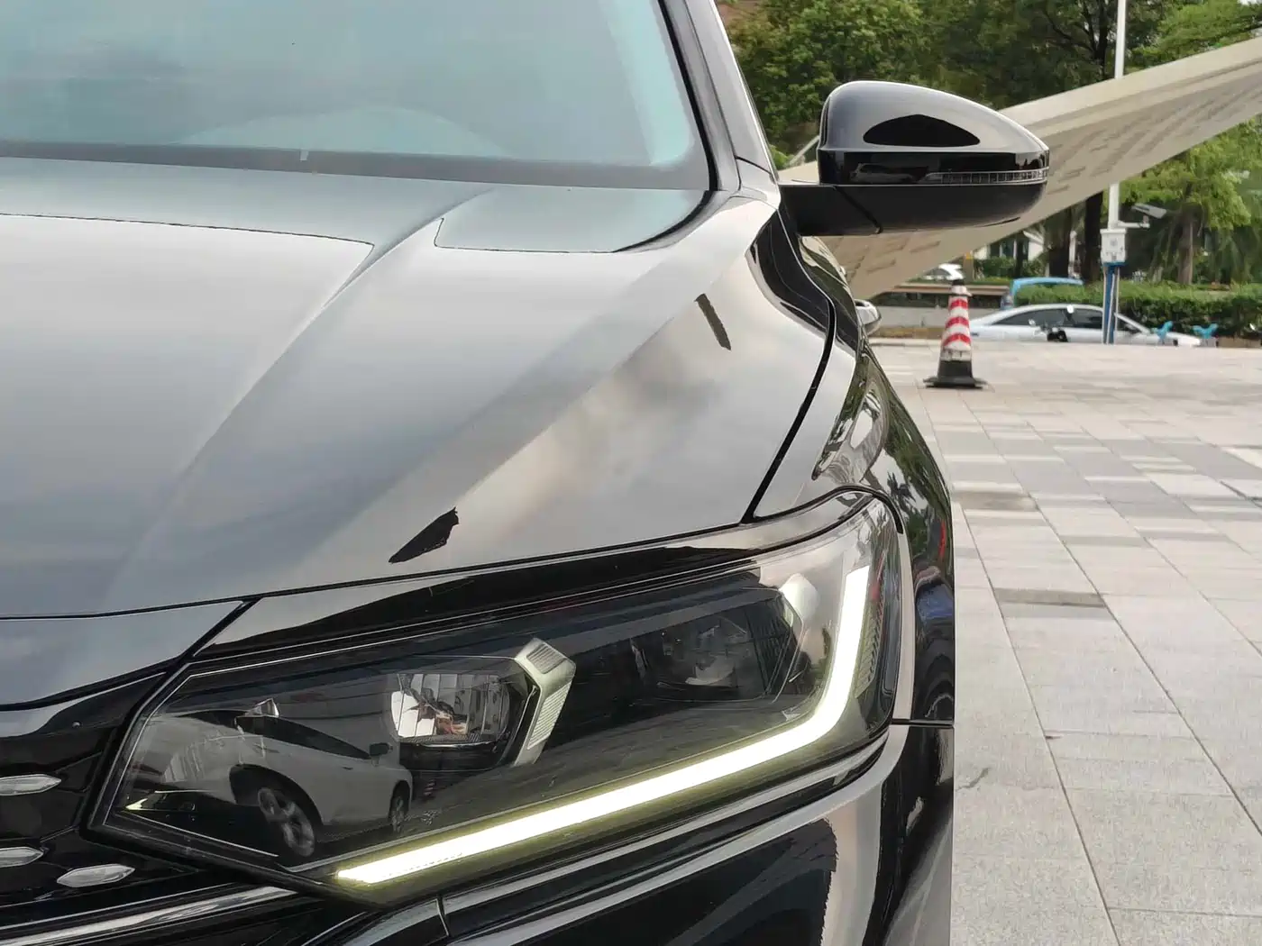 Volkswagen Passat 2022 330TSI Starlight Elite Edition фото 30