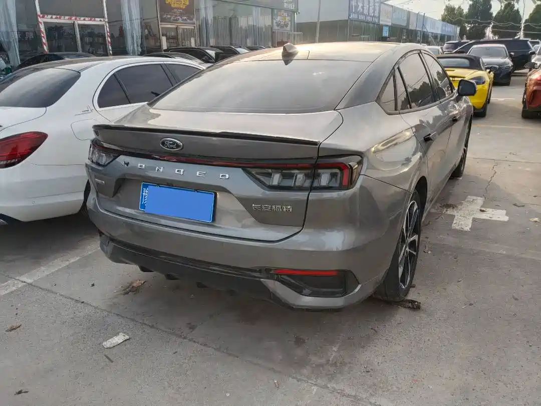 Фото 7 - Ford Mondeo
