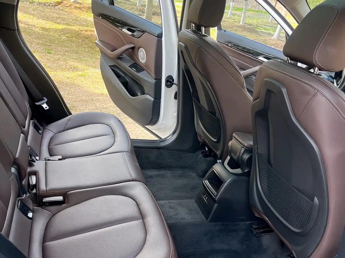 BMW X1 2022 sDrive20Li Fashion фото 16