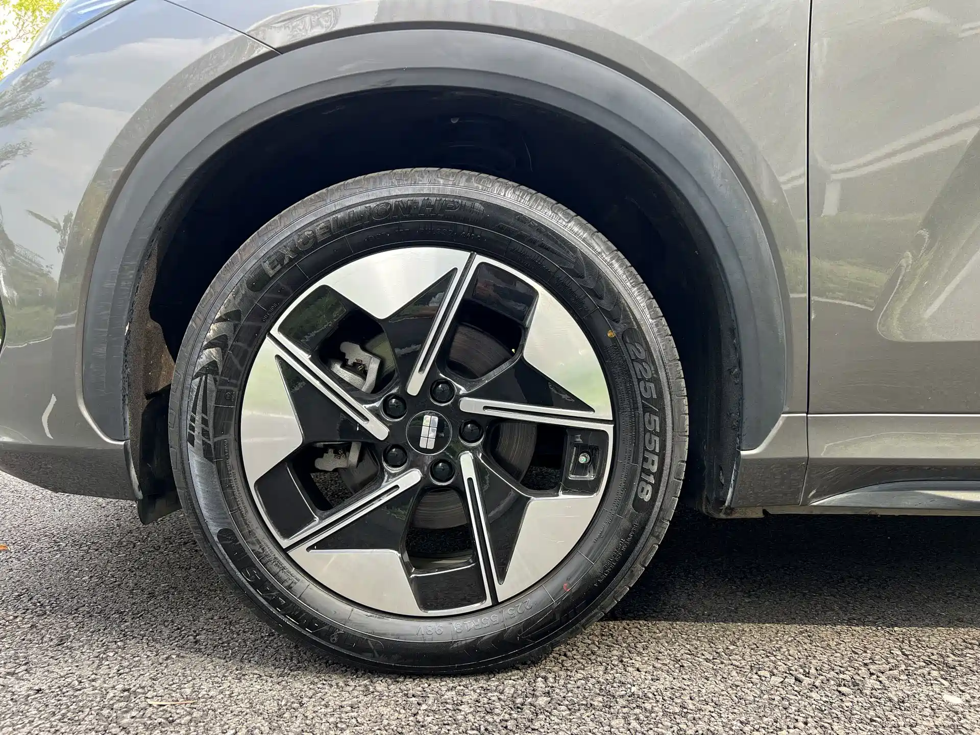 Фото 8 - Geely Galaxy Galaxy E5