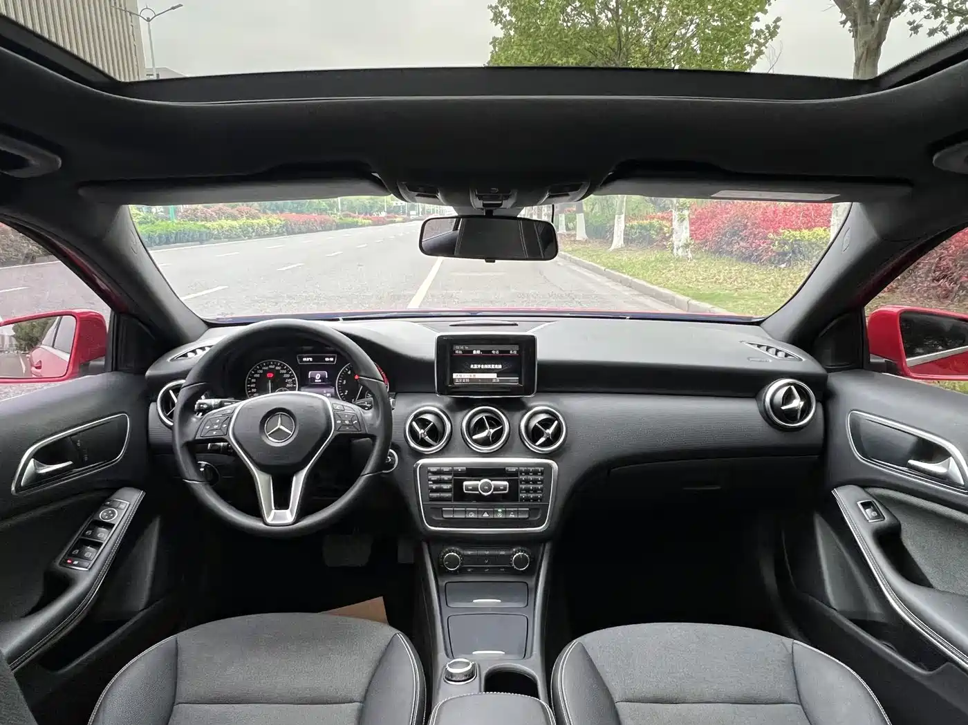 Mercedes-Benz A-Class (Import) 2015 A 180 фото 10