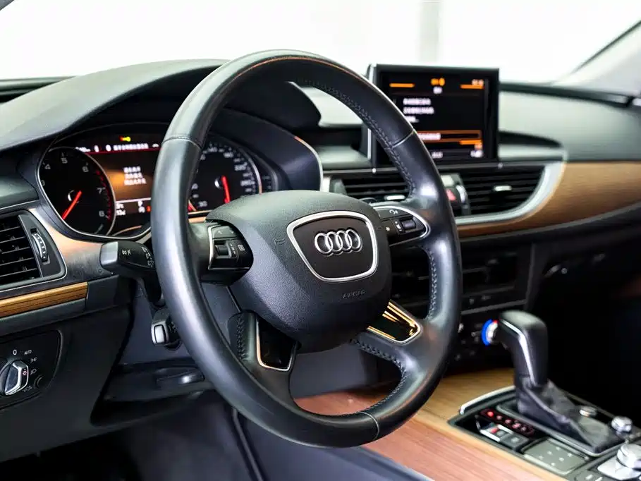 Audi A6L 2018 30th Anniversary 30 FSI Style фото 19