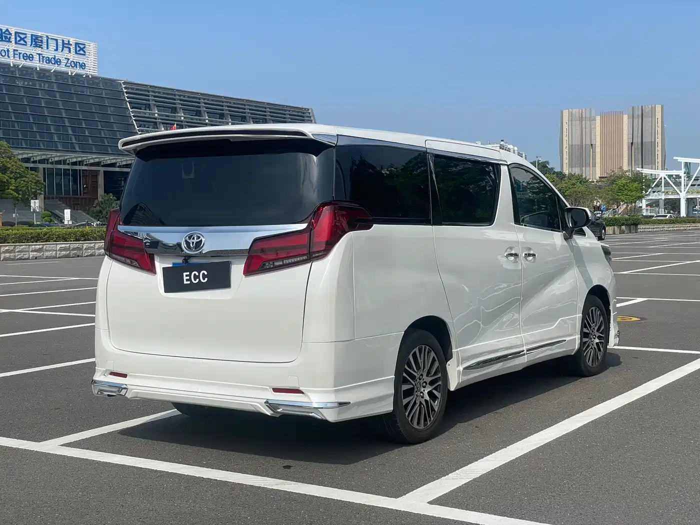 Toyota Alphard 2012 3.5L Luxury Edition фото 7