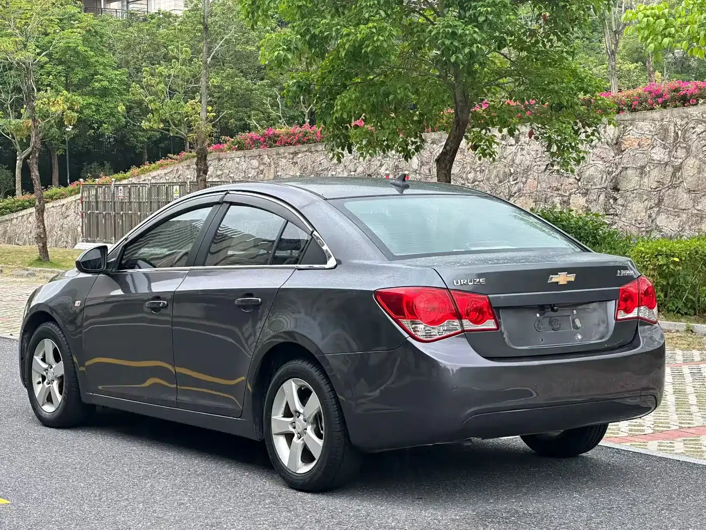 Chevrolet Cruze 2013 1.6L SL MT фото 9