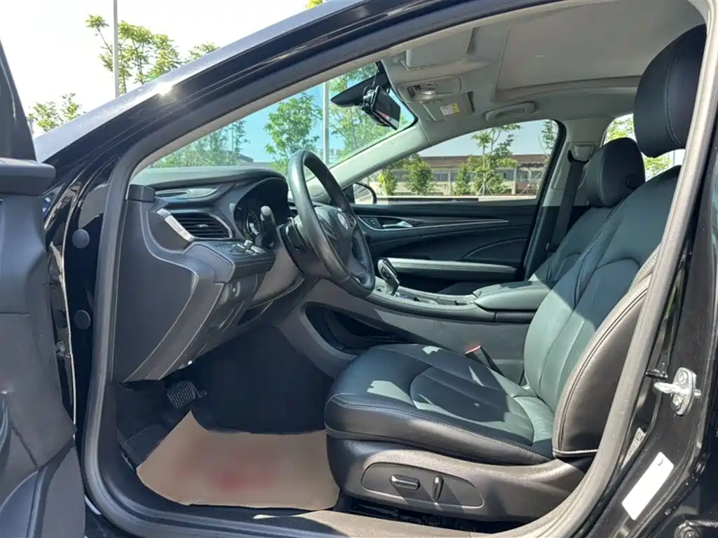 Buick LaCrosse 2022 652T Luxury фото 10