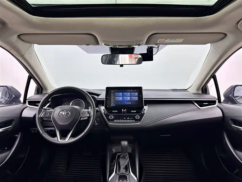 Toyota Corolla 2021 1.2T S-CVT Luxury Edition фото 8